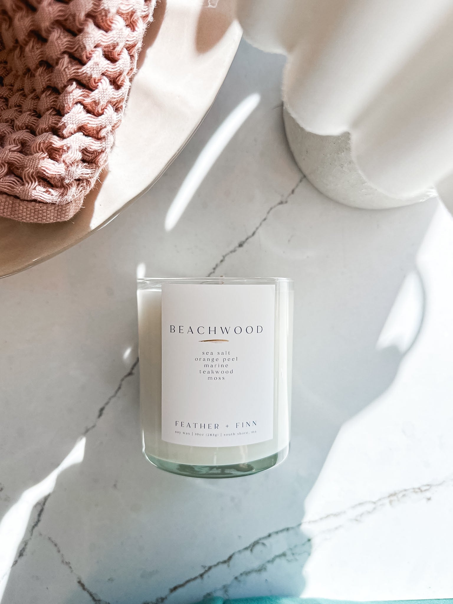 Fin and Feather Beachwood Candle - Thumbnail 3